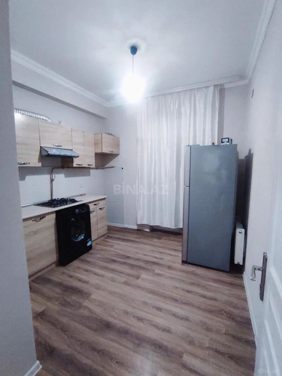 Kirayə verilir 2 otaqlı mənzil 70 m²