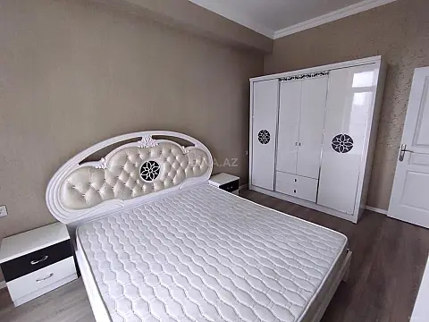 Kirayə verilir 2 otaqlı mənzil 70 m²