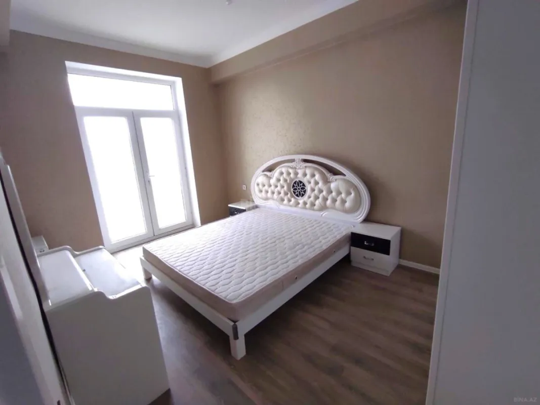 Kirayə verilir 2 otaqlı mənzil 70 m²