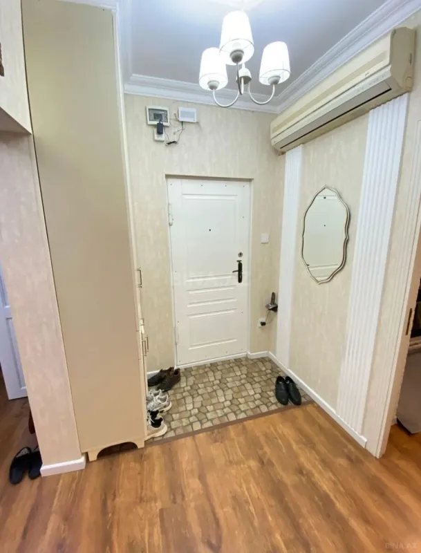 Satılır 3 otaqlı mənzil 70 m²