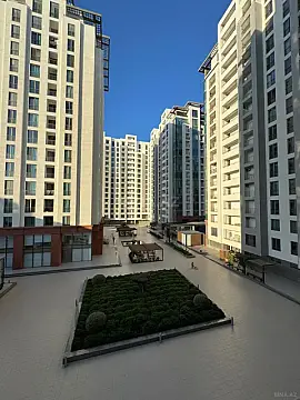 Satılır 3 otaqlı mənzil 160 m²