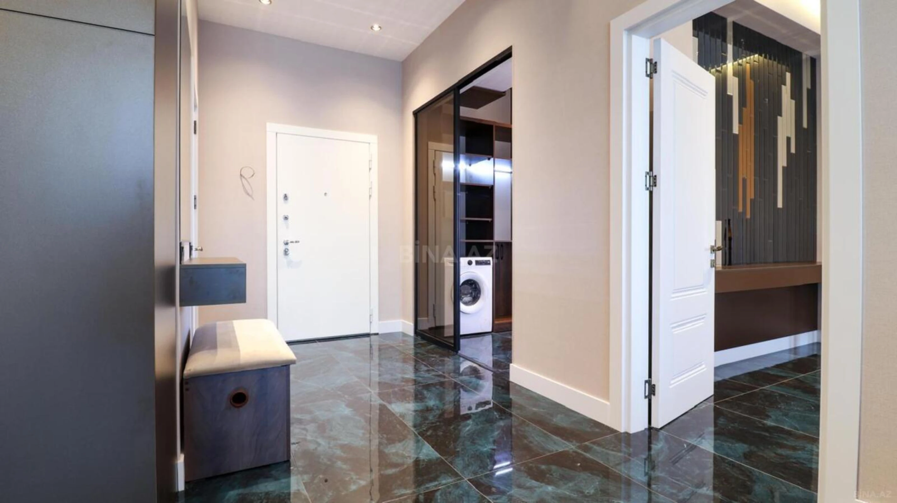 Kirayə verilir 2 otaqlı mənzil 66 m²