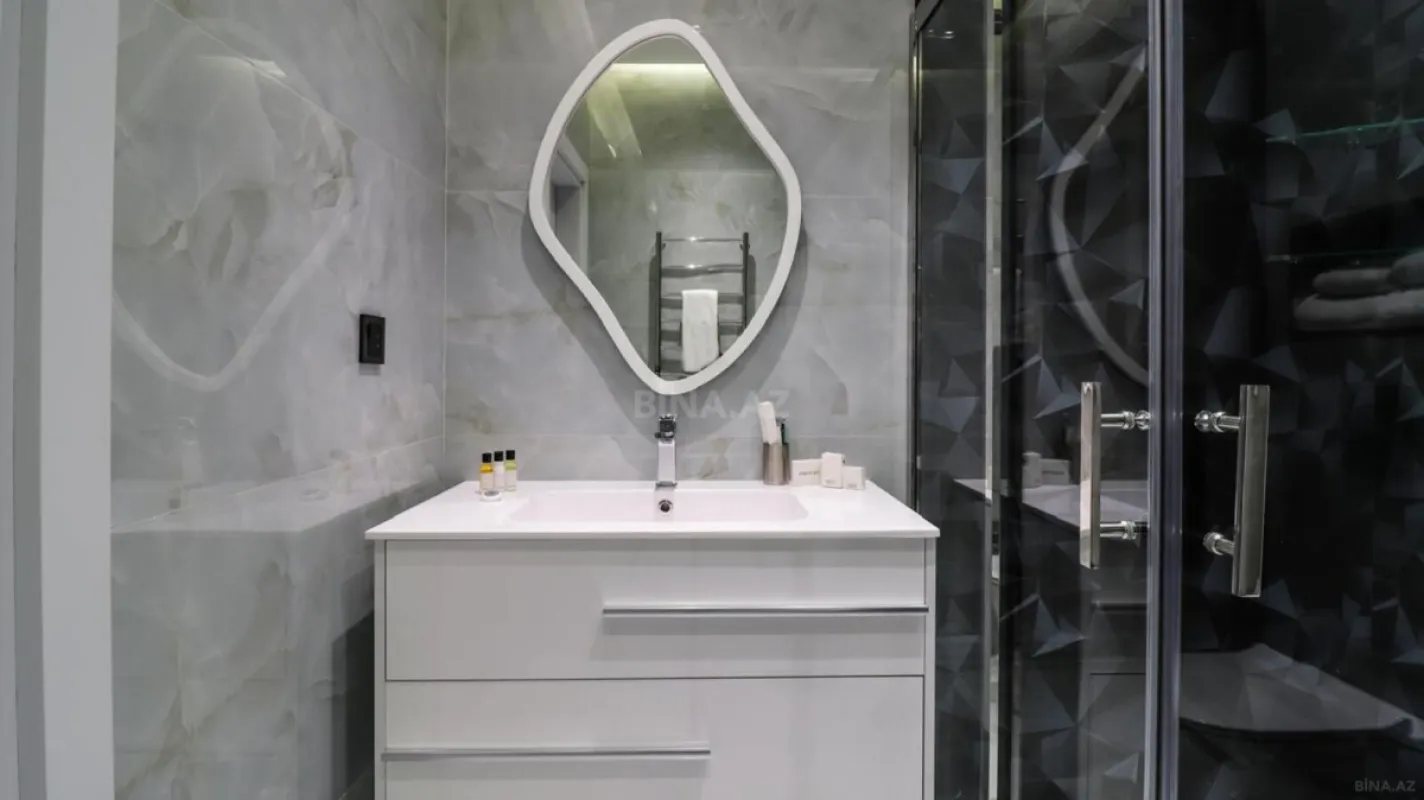 Kirayə verilir 2 otaqlı mənzil 66 m²