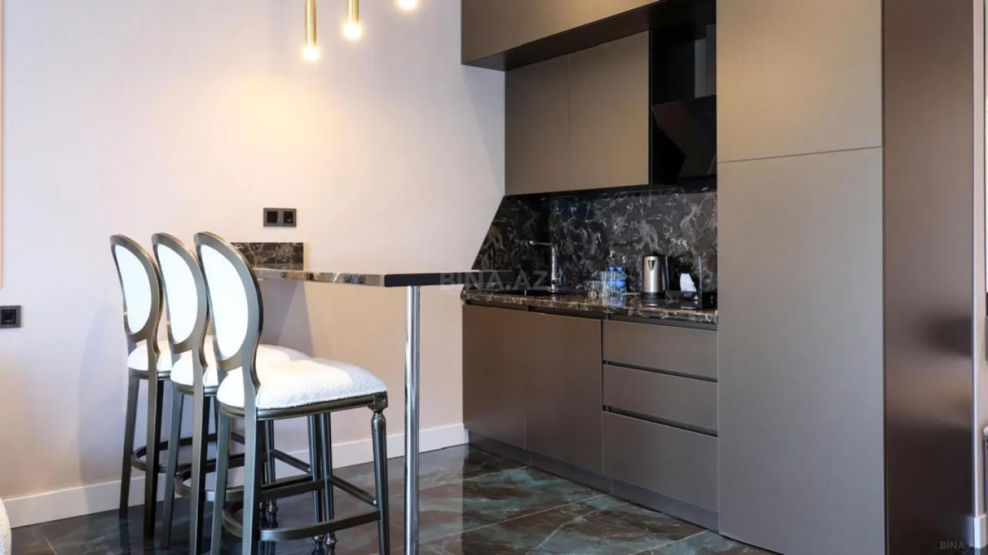 Kirayə verilir 2 otaqlı mənzil 66 m²