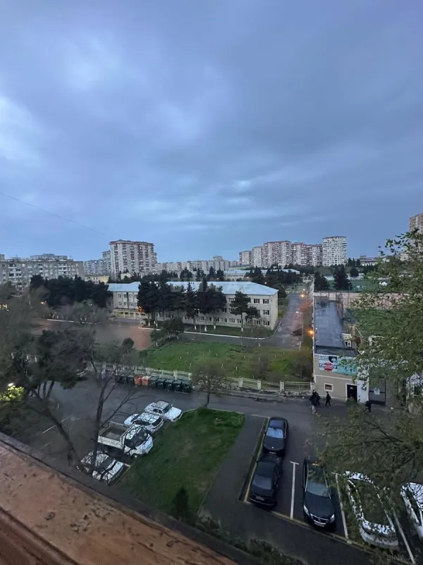 Kirayə verilir 2 otaqlı mənzil 60 m²