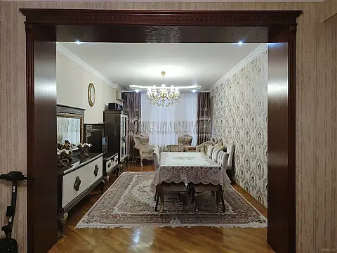 Satılır 3 otaqlı mənzil 130 m² — Bakı 3 otaq 130.00 m²