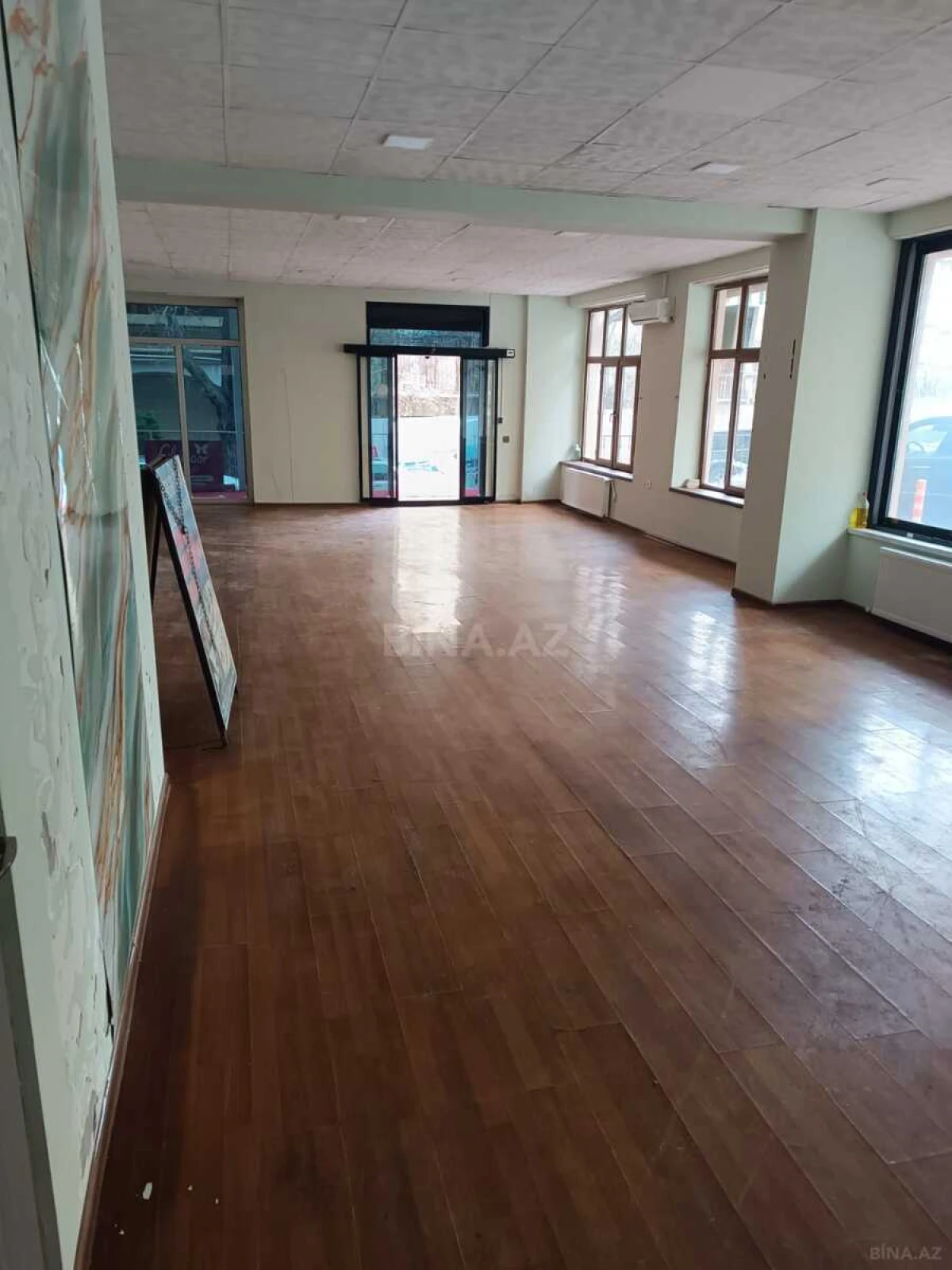 Kirayə verilir obyekt 150 m²