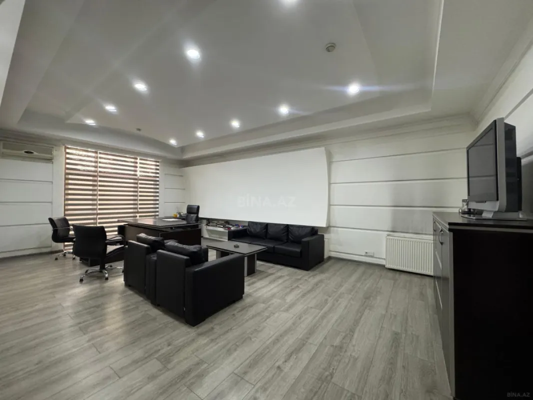 Kirayə verilir 6 otaqlı ofis 320 m²