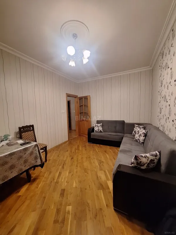 Satılır 3 otaqlı mənzil 82 m²