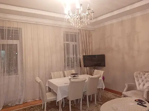 Satılır 3 otaqlı mənzil 67 m²