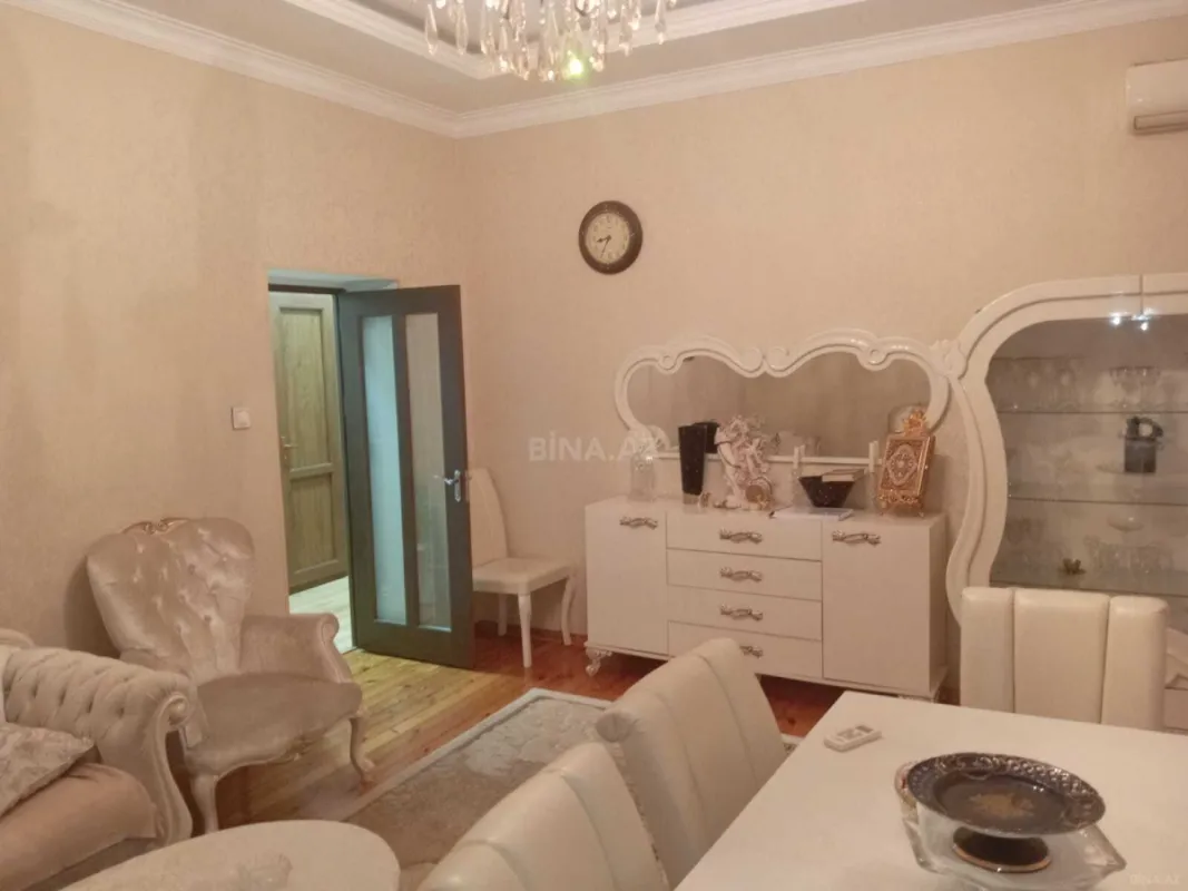 Satılır 3 otaqlı mənzil 67 m²