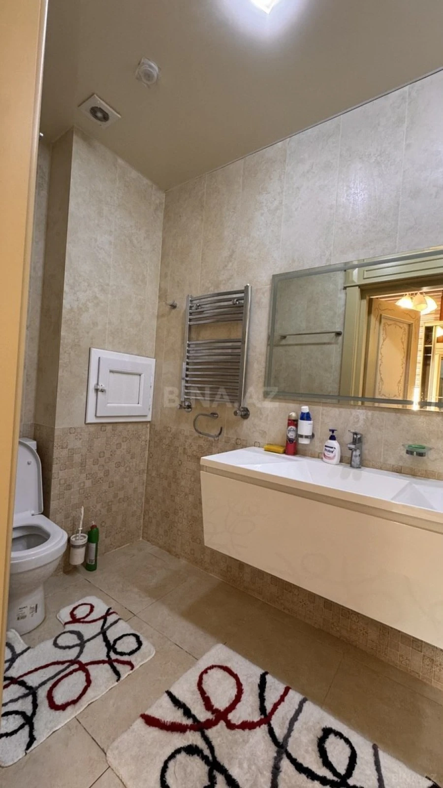 Satılır 7 otaqlı həyət evi 450 m²