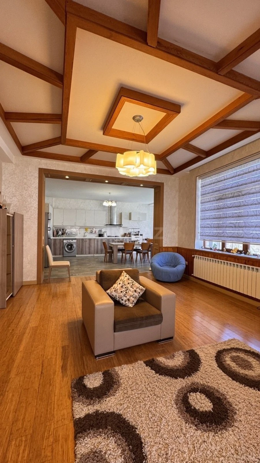 Satılır 7 otaqlı həyət evi 450 m²