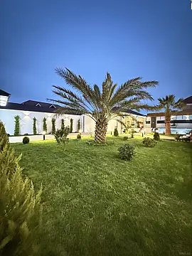 Satılır 6 otaqlı həyət evi 400 m²