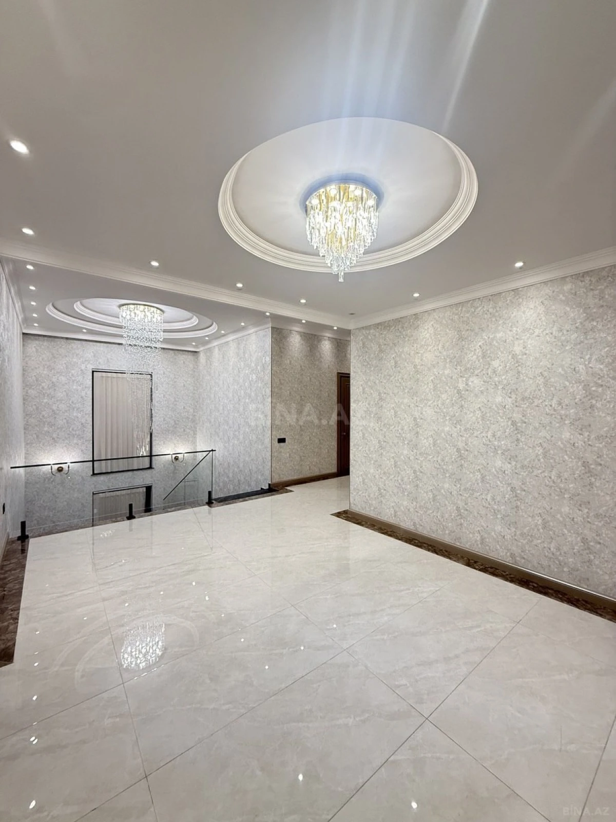 Satılır 6 otaqlı həyət evi 400 m²
