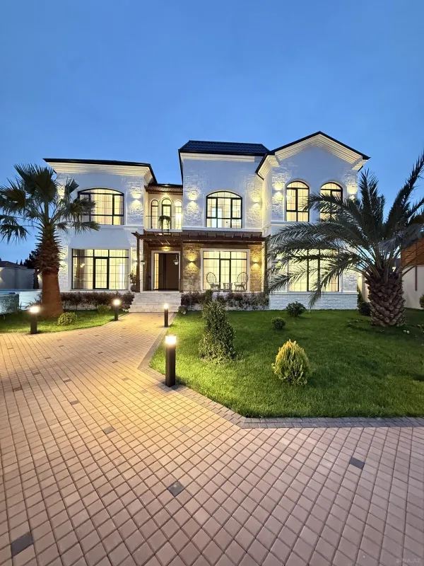 Satılır 6 otaqlı həyət evi 400 m²