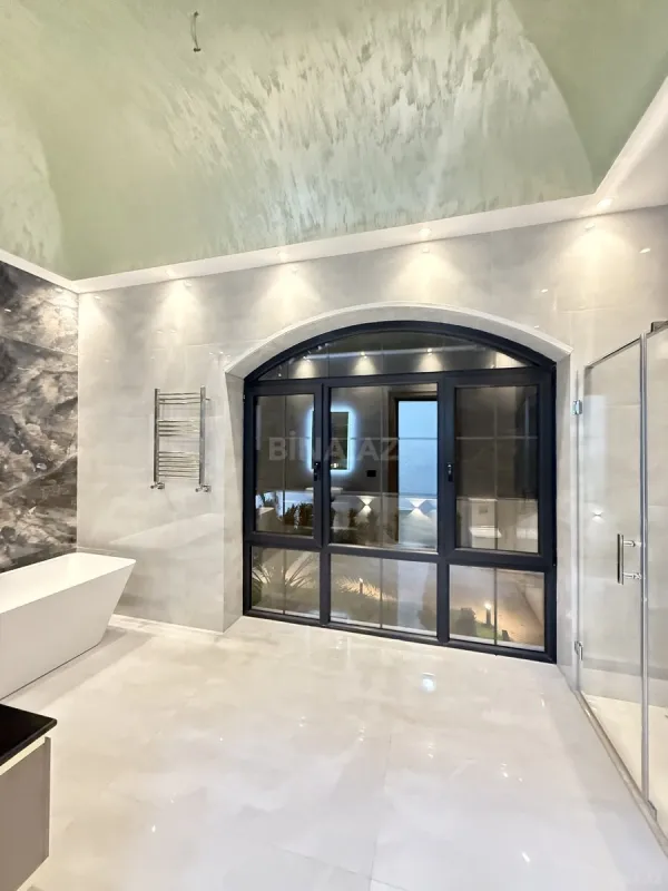 Satılır 6 otaqlı həyət evi 400 m²