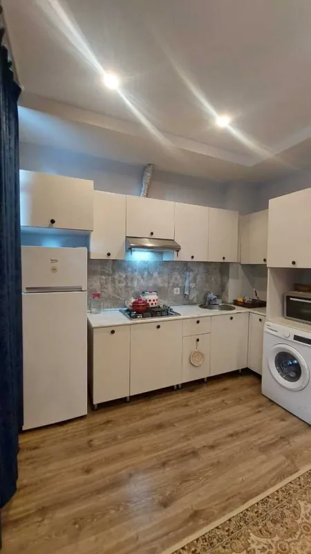 Satılır 2 otaqlı mənzil 44 m²