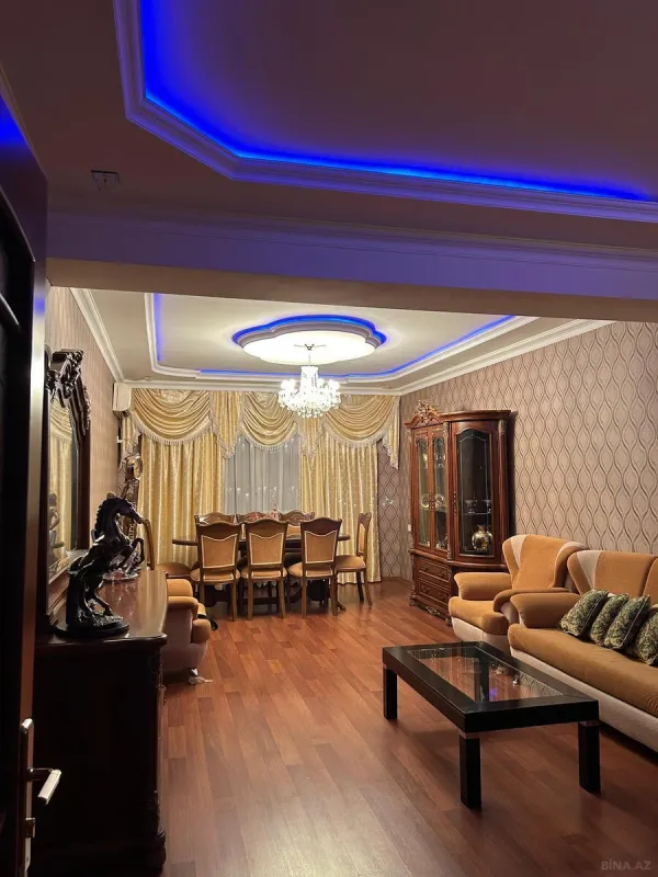 Satılır 3 otaqlı mənzil 114 m²