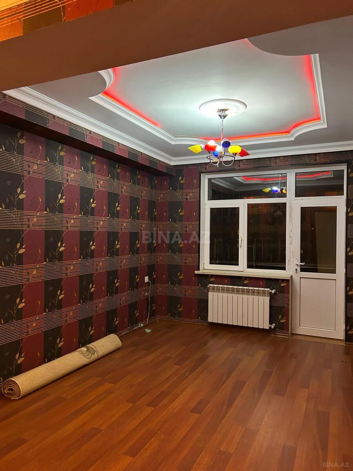 Satılır 3 otaqlı mənzil 114 m²