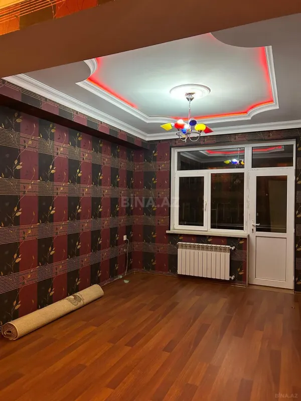 Satılır 3 otaqlı mənzil 114 m²