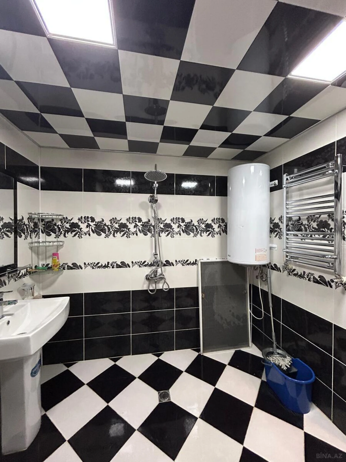 Satılır 3 otaqlı mənzil 114 m²