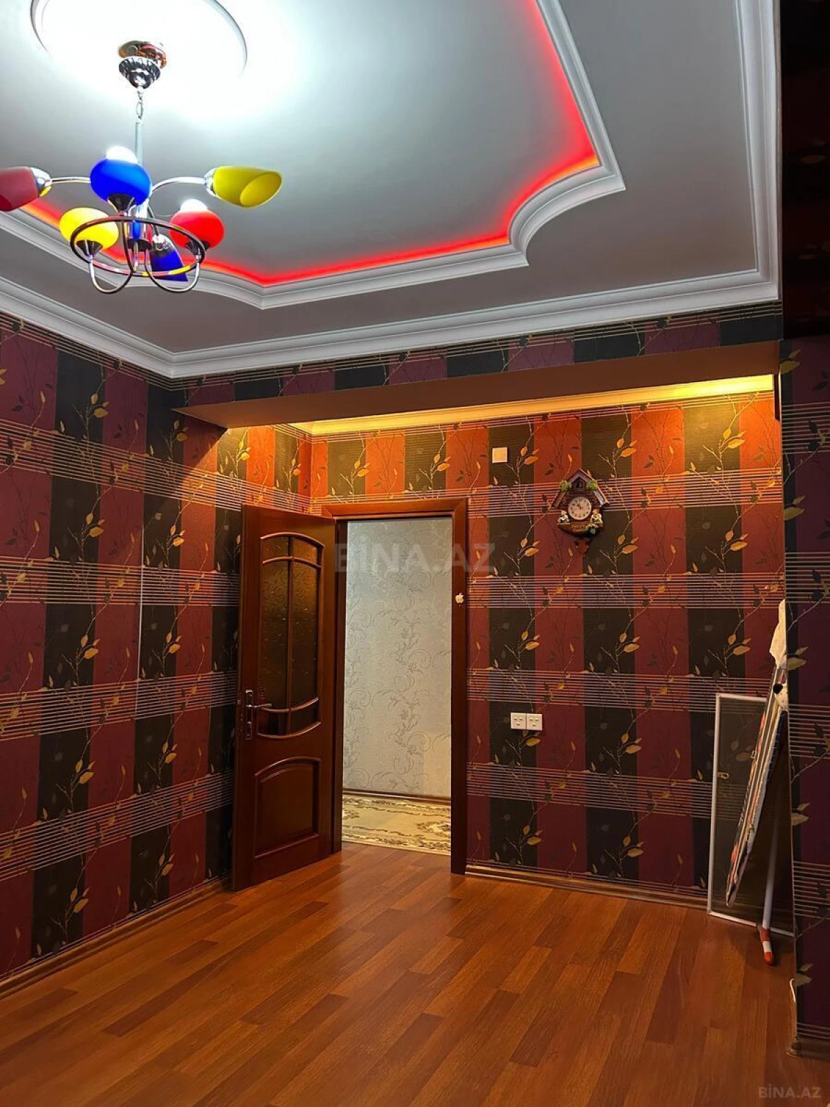 Satılır 3 otaqlı mənzil 114 m²