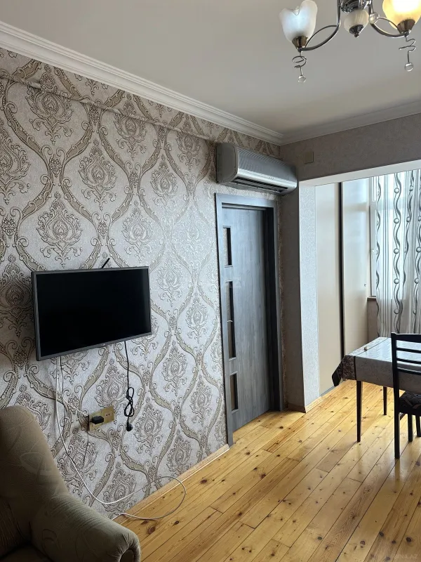 Kirayə verilir 3 otaqlı mənzil 90 m²