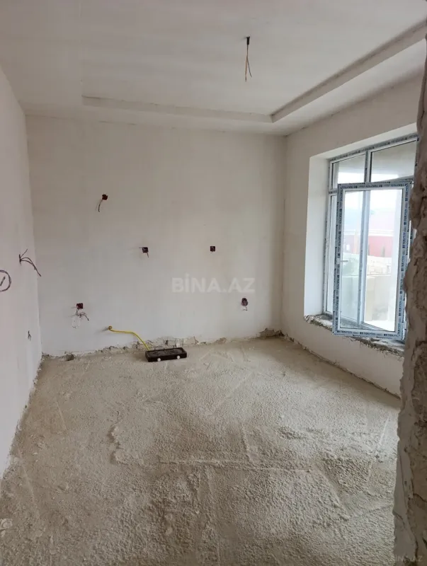 Satılır 5 otaqlı həyət evi 253 m²