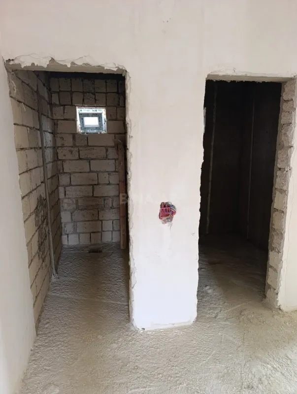Satılır 5 otaqlı həyət evi 253 m²
