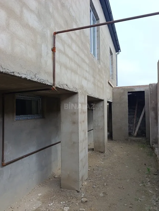 Satılır 5 otaqlı həyət evi 253 m²
