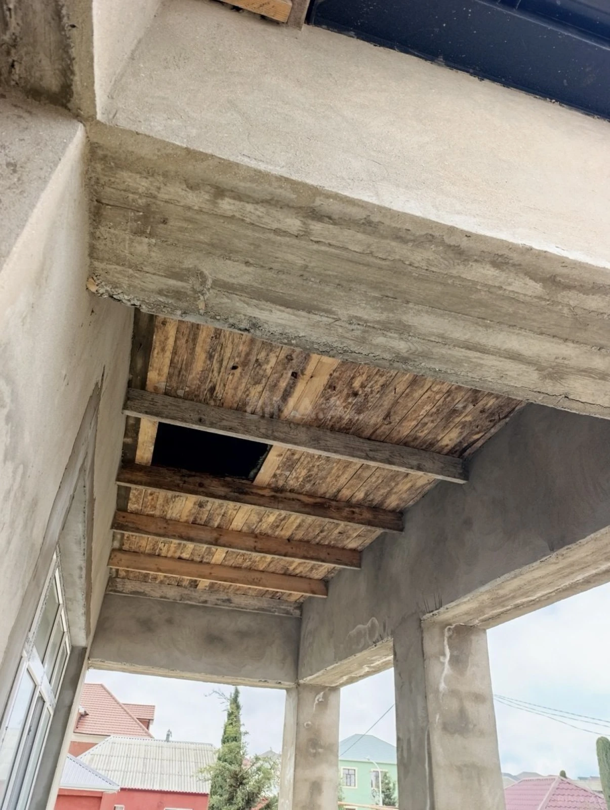 Satılır 5 otaqlı həyət evi 253 m²