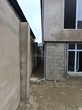 Satılır 5 otaqlı həyət evi 253 m²