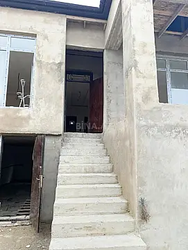 Satılır 5 otaqlı həyət evi 253 m²