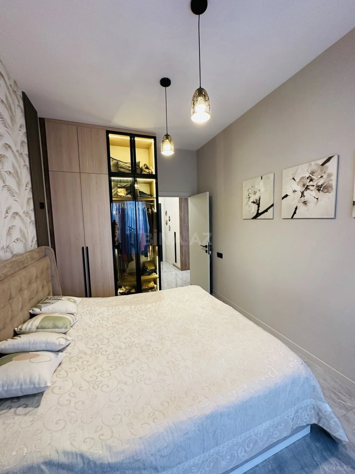 Satılır 2 otaqlı mənzil 73 m²