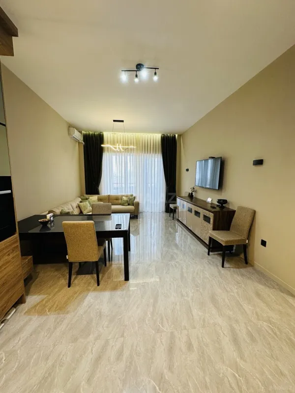 Satılır 2 otaqlı mənzil 73 m²