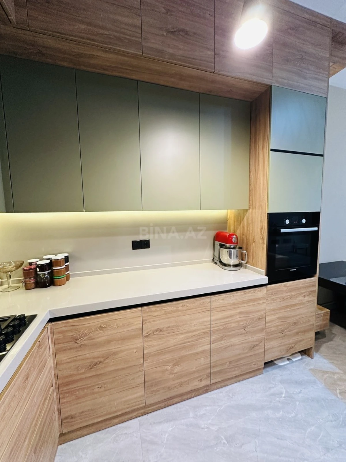 Satılır 2 otaqlı mənzil 73 m²