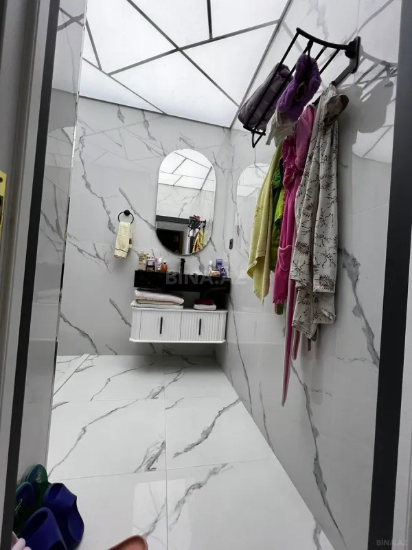 Satılır 2 otaqlı mənzil 73 m²