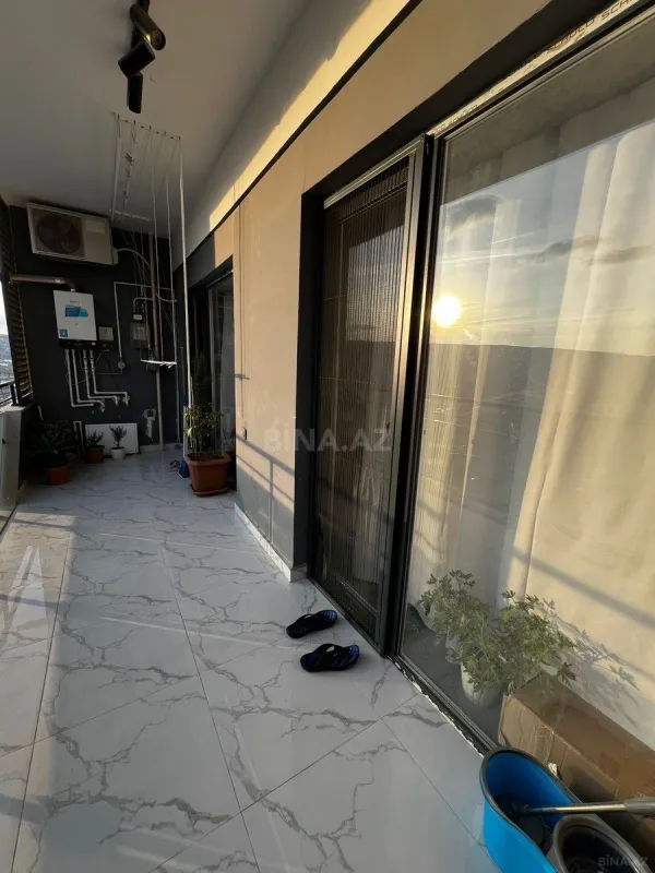 Satılır 2 otaqlı mənzil 73 m²