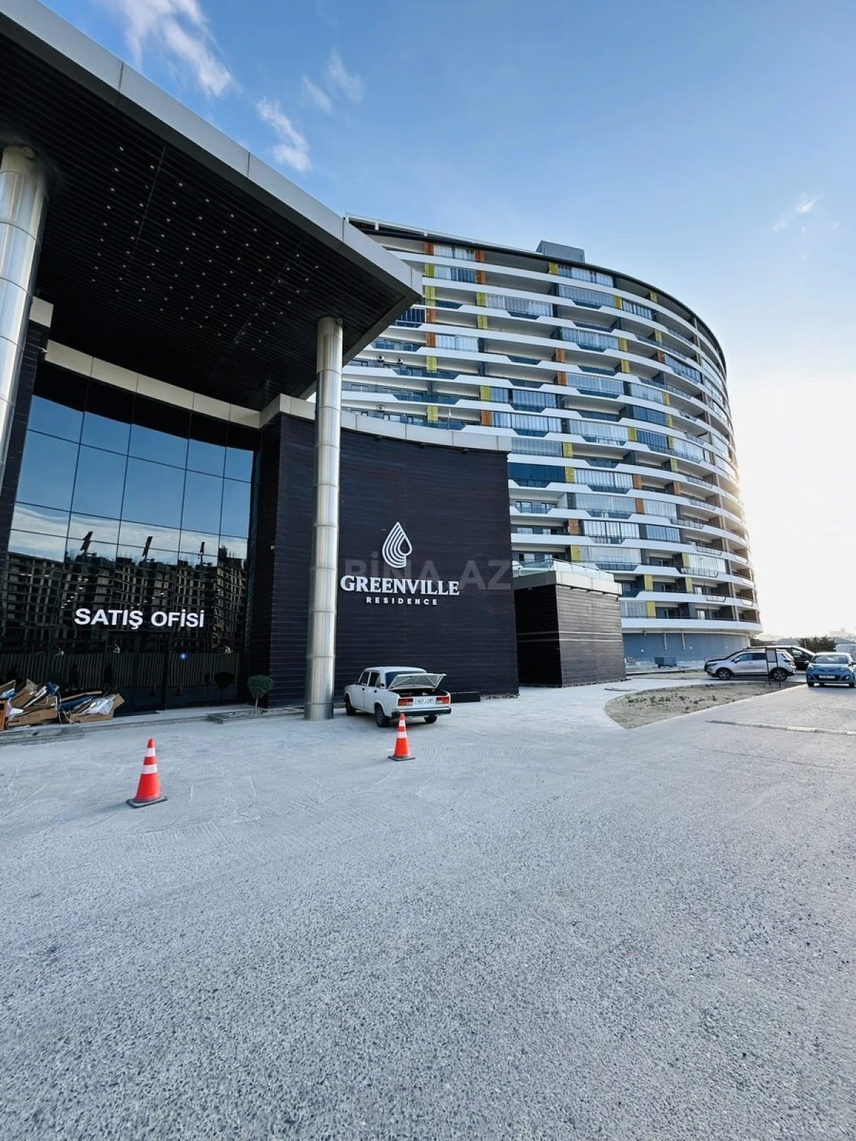 Satılır 2 otaqlı mənzil 73 m²