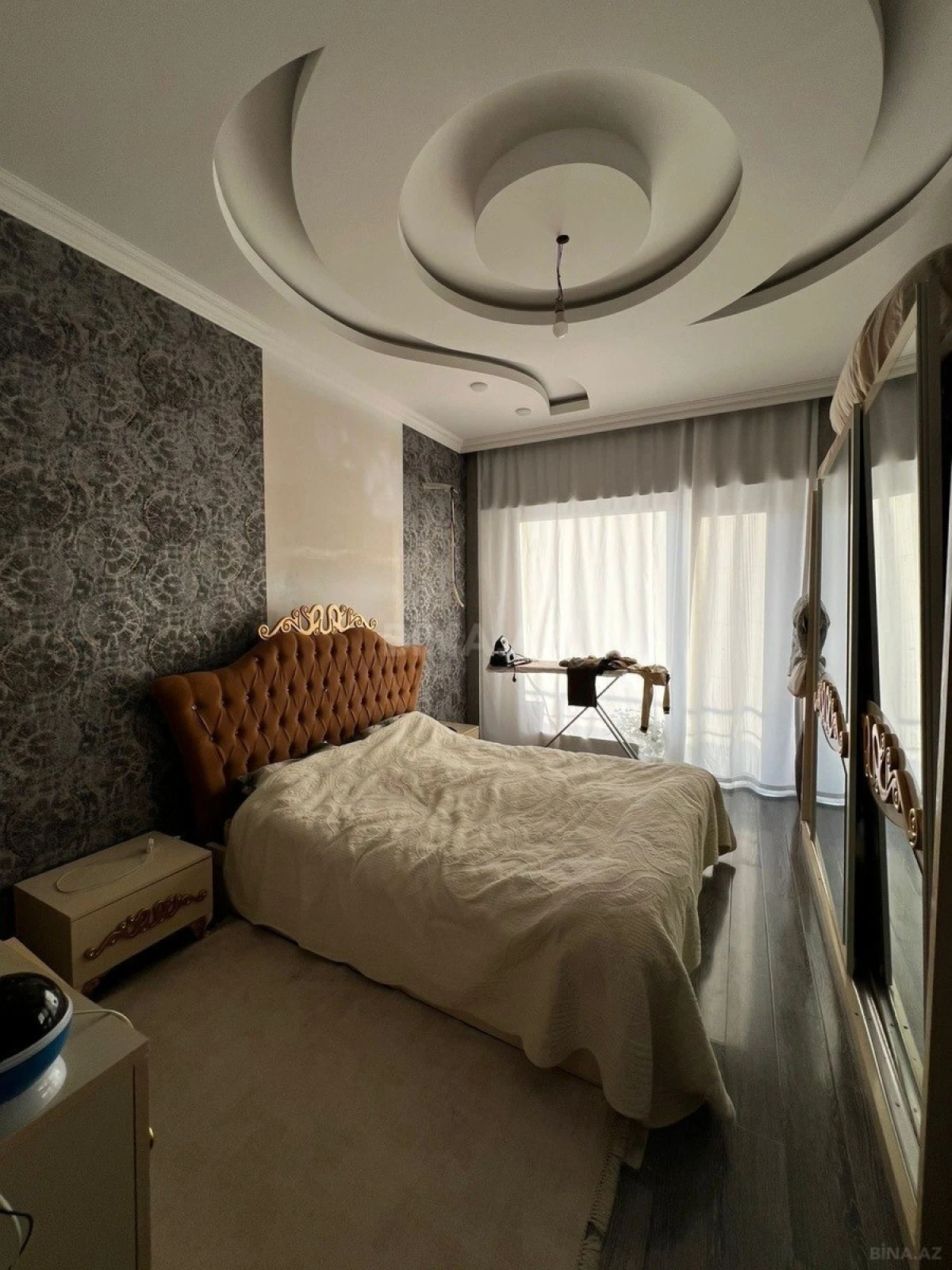 Satılır 2 otaqlı mənzil 73 m²