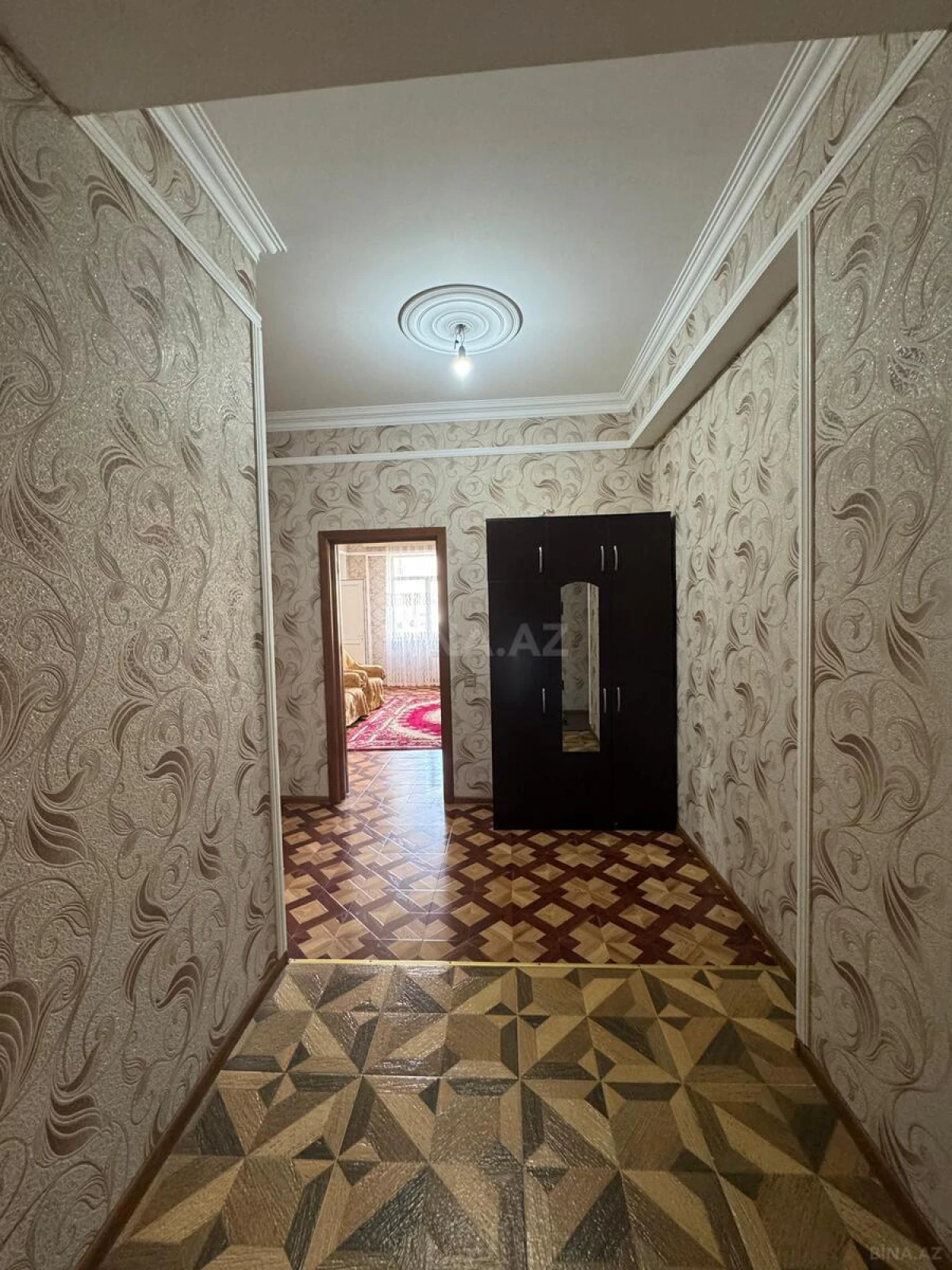 Kirayə verilir 2 otaqlı mənzil 75 m²