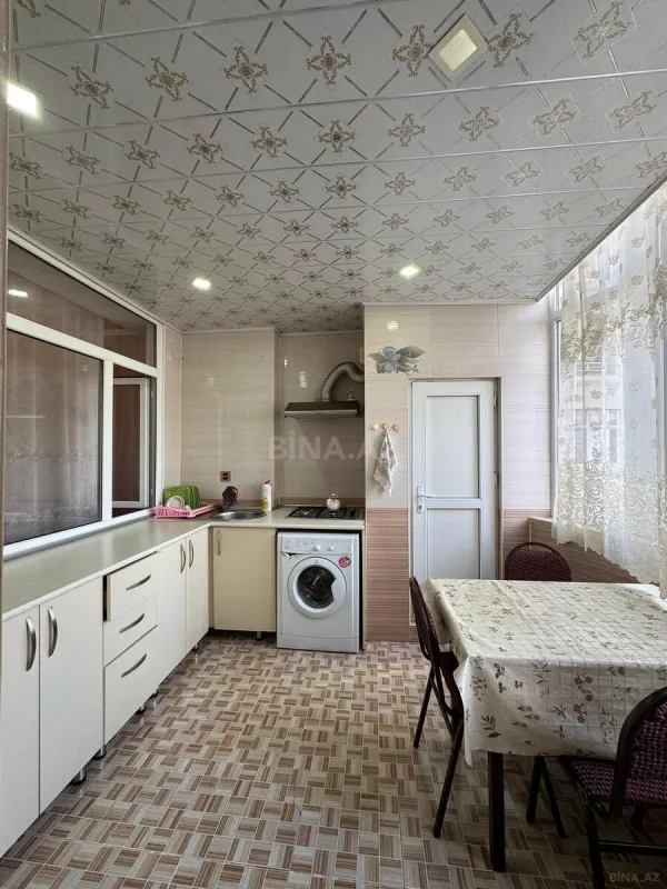 Kirayə verilir 2 otaqlı mənzil 75 m²