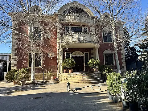 Kirayə verilir 7 otaqlı həyət evi 600 m² — Bakı 7 otaq 600.00 m²