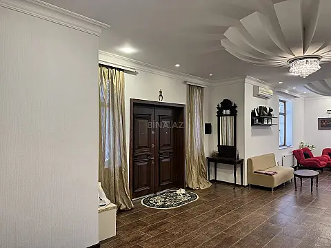 Kirayə verilir 7 otaqlı həyət evi 600 m²