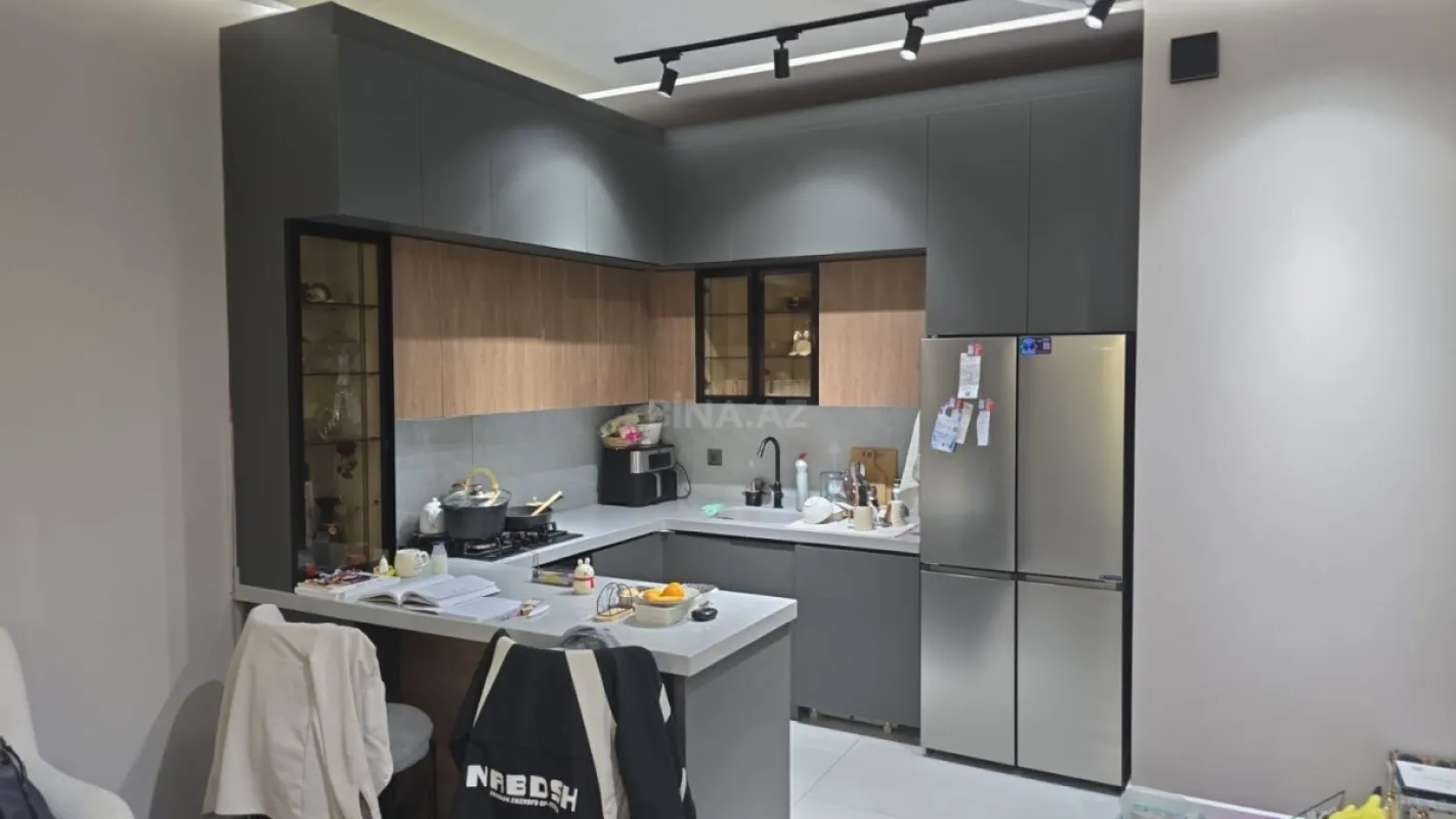 Satılır 2 otaqlı mənzil 72 m²