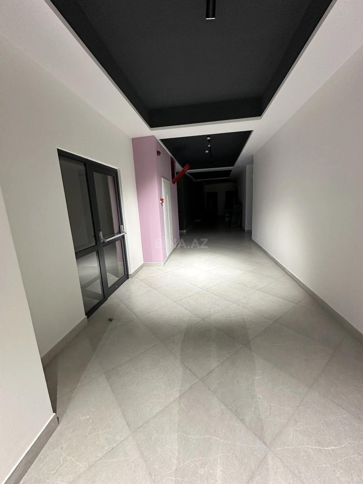 Satılır 2 otaqlı mənzil 72 m²