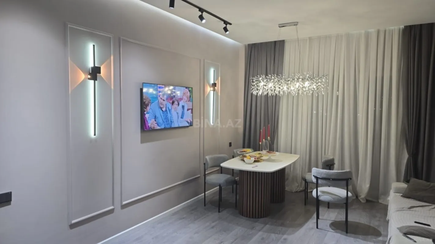 Satılır 2 otaqlı mənzil 72 m²