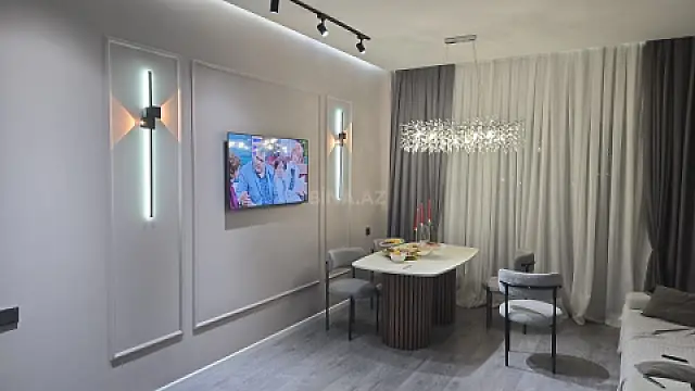 Satılır 2 otaqlı mənzil 72 m²
