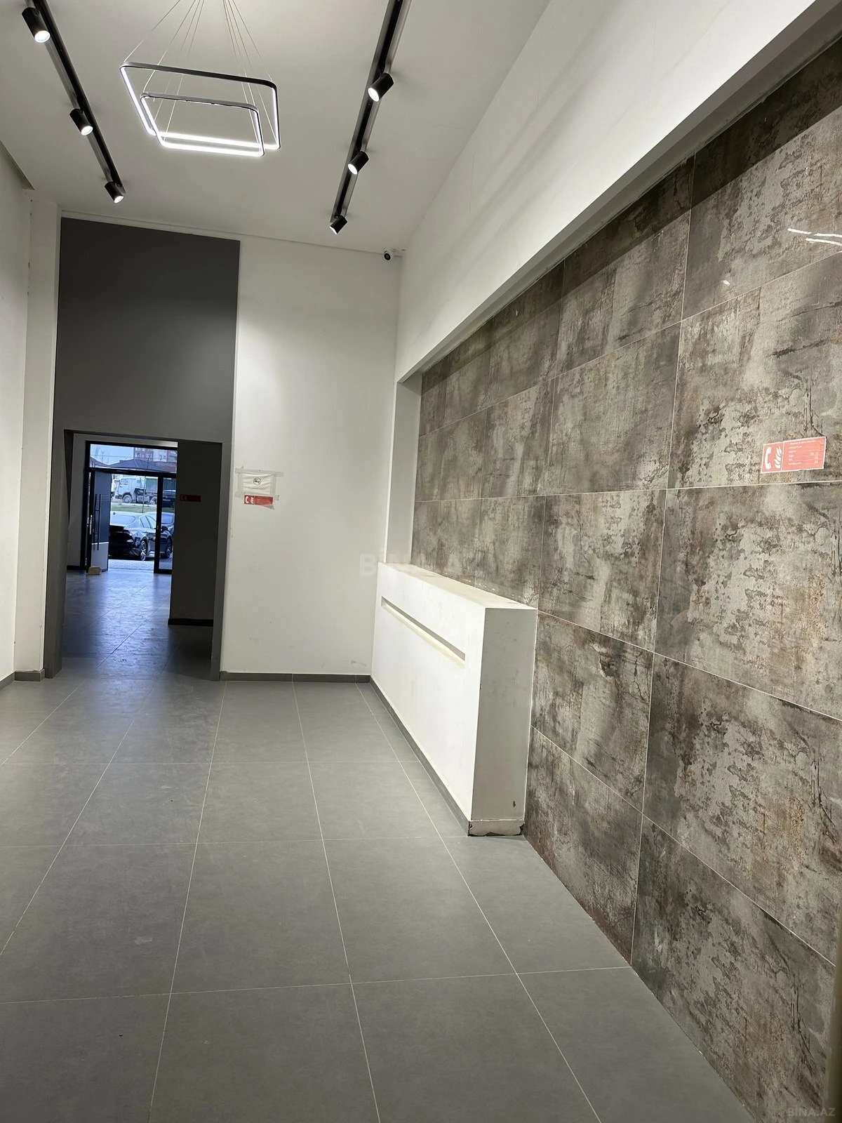 Satılır 2 otaqlı mənzil 72 m²